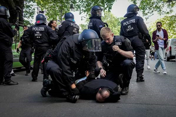 Almanya’da polis, Filistin’e destek eylemine sert müdahale etti