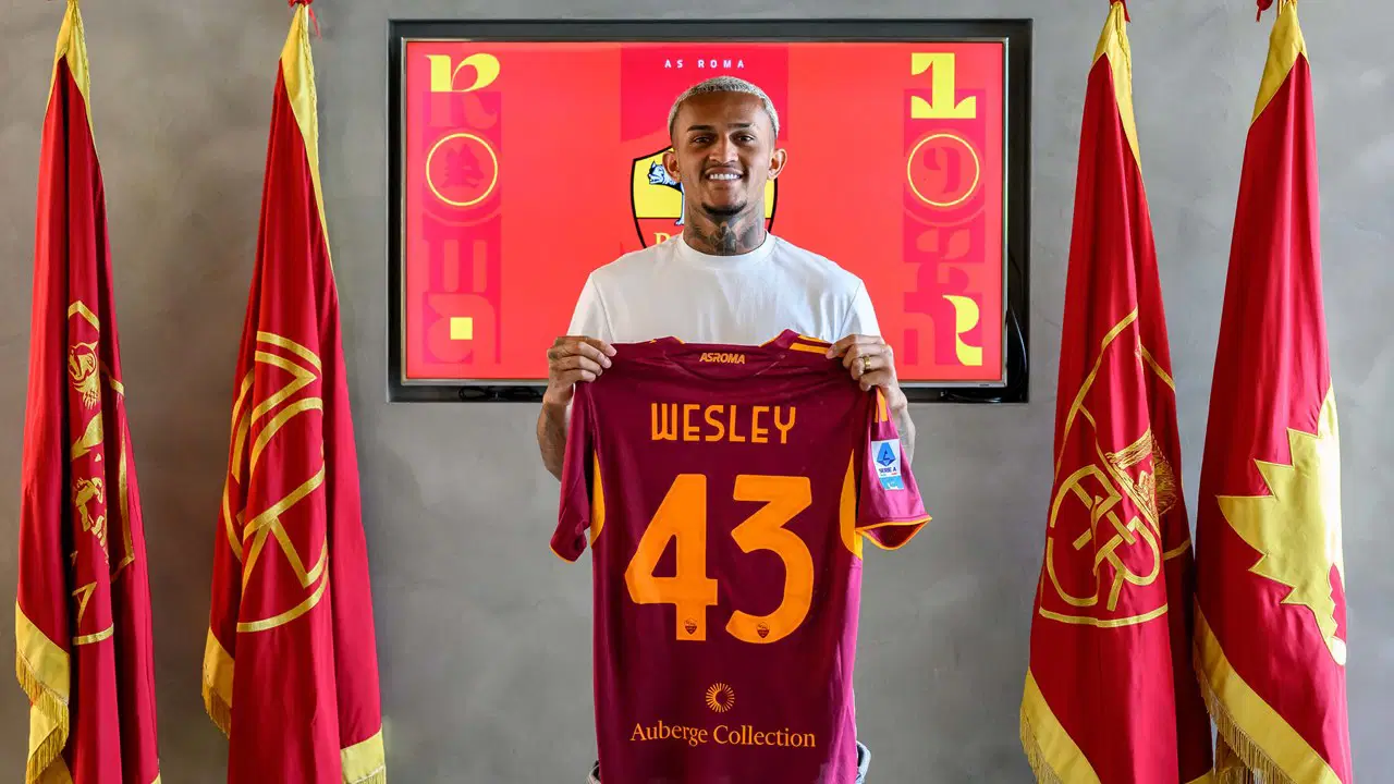 Roma, Wesley Transferini Resmen Açıkladı