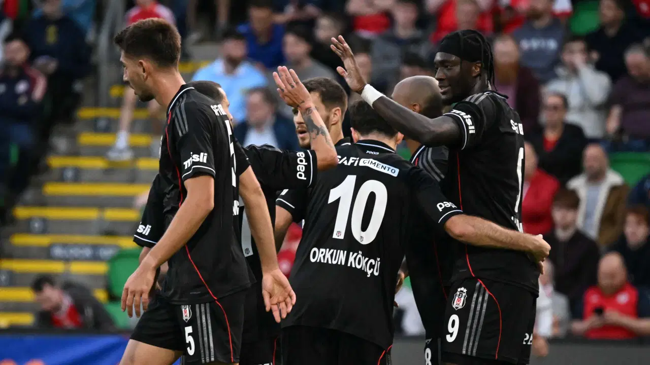 Spor yazarları St. Patrick’s – Beşiktaş maçını yorumladı: “Abraham parladı, savunma yine sınıfta kaldı”